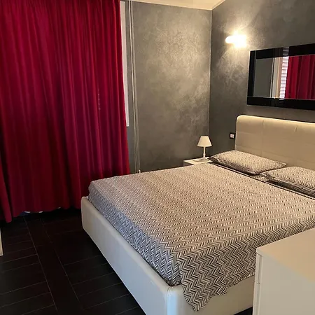 House - Con Posto Auto E Wi-fi *